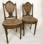 Paire de chaises de style Louis XVI bois doré – Image 6
