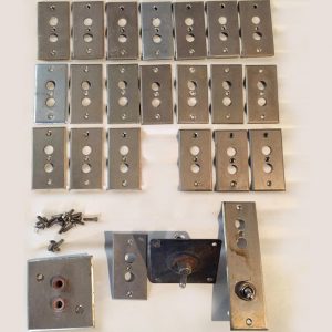 plaques-metal-brosse-interrupteurs-anciens