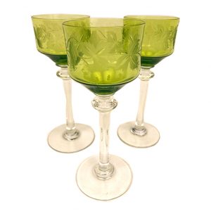 verres-a-pied-cristal-vert