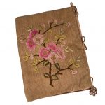 pochette-tissu-brode-motifs-fleurs