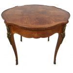 Grand guéridon de style Louis XV