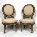 paire-chaises-basses-louis-xvi