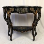 Grande console Napoléon III, bois noirci à riche décor peint et burgauté – Image 3
