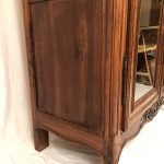 Armoire provençale de style Louis XV transformée en vitrine, XIXe – Image 14