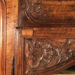 Armoire provençale de style Louis XV transformée en vitrine, XIXe – Image 5